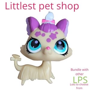 Hasbro Littlest Pet Shop cream purple star dog blue eyes collectible toy rare